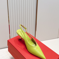 Ferragamo 菲拉格慕 26 S金属高跟凉拖鞋系列尖头后空新任设计师的灵感之作 流线型金属跟原版私 Ferragamo 菲拉格慕 26 S金属高跟凉拖鞋系列尖头后空新任设计师的灵感之作 流线型金属跟原版私