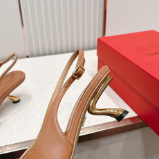 Ferragamo 菲拉格慕 26 S金属高跟凉拖鞋系列尖头后空新任设计师的灵感之作 流线型金属跟原版私 Ferragamo 菲拉格慕 26 S金属高跟凉拖鞋系列尖头后空新任设计师的灵感之作 流线型金属跟原版私