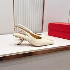Ferragamo 菲拉格慕 26 S金属高跟凉拖鞋系列尖头后空新任设计师的灵感之作 流线型金属跟原版私 Ferragamo 菲拉格慕 26 S金属高跟凉拖鞋系列尖头后空新任设计师的灵感之作 流线型金属跟原版私
