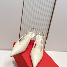 Ferragamo 菲拉格慕 26 S金属高跟凉拖鞋系列尖头后空新任设计师的灵感之作 流线型金属跟原版私 Ferragamo 菲拉格慕 26 S金属高跟凉拖鞋系列尖头后空新任设计师的灵感之作 流线型金属跟原版私