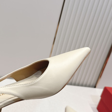 Ferragamo 菲拉格慕 26 S金属高跟凉拖鞋系列尖头后空新任设计师的灵感之作 流线型金属跟原版私 Ferragamo 菲拉格慕 26 S金属高跟凉拖鞋系列尖头后空新任设计师的灵感之作 流线型金属跟原版私
