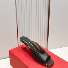 Ferragamo 菲拉格慕 26 S金属高跟凉拖鞋系列鱼嘴拖鞋 新任设计师的灵感之作 流线型金属跟原版 Ferragamo 菲拉格慕 26 S金属高跟凉拖鞋系列鱼嘴拖鞋 新任设计师的灵感之作 流线型金属跟原版