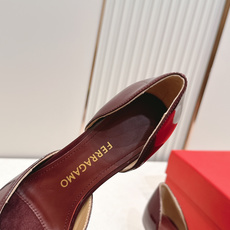 FERRAGAMO菲拉格慕🔳𝟐𝟔𝐀𝐖春夏新品蝴蝶结猫跟中空单鞋凉鞋|优雅通勤诗篇!利落尖头勾勒精致柔雅线 FERRAGAMO菲拉格慕🔳𝟐𝟔𝐀𝐖春夏新品蝴蝶结猫跟中空单鞋凉鞋|优雅通勤诗篇!利落尖头勾勒精致柔雅线