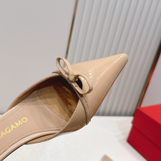 FERRAGAMO菲拉格慕🔳𝟐𝟔𝐀𝐖春夏新品蝴蝶结猫跟中空单鞋凉鞋|优雅通勤诗篇!利落尖头勾勒精致柔雅线 FERRAGAMO菲拉格慕🔳𝟐𝟔𝐀𝐖春夏新品蝴蝶结猫跟中空单鞋凉鞋|优雅通勤诗篇!利落尖头勾勒精致柔雅线