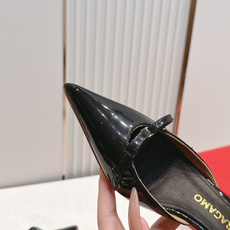 FERRAGAMO菲拉格慕🔳𝟐𝟔𝐀𝐖春夏新品蝴蝶结猫跟中空单鞋凉鞋|优雅通勤诗篇!利落尖头勾勒精致柔雅线 FERRAGAMO菲拉格慕🔳𝟐𝟔𝐀𝐖春夏新品蝴蝶结猫跟中空单鞋凉鞋|优雅通勤诗篇!利落尖头勾勒精致柔雅线