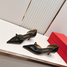 FERRAGAMO菲拉格慕🔳𝟐𝟔𝐀𝐖春夏新品蝴蝶结猫跟中空单鞋凉鞋|优雅通勤诗篇!利落尖头勾勒精致柔雅线 FERRAGAMO菲拉格慕🔳𝟐𝟔𝐀𝐖春夏新品蝴蝶结猫跟中空单鞋凉鞋|优雅通勤诗篇!利落尖头勾勒精致柔雅线