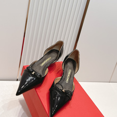 FERRAGAMO菲拉格慕🔳𝟐𝟔𝐀𝐖春夏新品蝴蝶结猫跟中空单鞋凉鞋|优雅通勤诗篇!利落尖头勾勒精致柔雅线 FERRAGAMO菲拉格慕🔳𝟐𝟔𝐀𝐖春夏新品蝴蝶结猫跟中空单鞋凉鞋|优雅通勤诗篇!利落尖头勾勒精致柔雅线