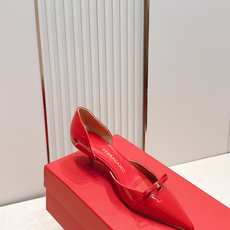 FERRAGAMO菲拉格慕🔳𝟐𝟔𝐀𝐖春夏新品蝴蝶结猫跟中空单鞋凉鞋|优雅通勤诗篇!利落尖头勾勒精致柔雅线 FERRAGAMO菲拉格慕🔳𝟐𝟔𝐀𝐖春夏新品蝴蝶结猫跟中空单鞋凉鞋|优雅通勤诗篇!利落尖头勾勒精致柔雅线