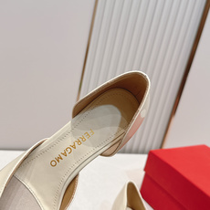 FERRAGAMO菲拉格慕🔳𝟐𝟔𝐀𝐖春夏新品蝴蝶结猫跟中空单鞋凉鞋|优雅通勤诗篇!利落尖头勾勒精致柔雅线 FERRAGAMO菲拉格慕🔳𝟐𝟔𝐀𝐖春夏新品蝴蝶结猫跟中空单鞋凉鞋|优雅通勤诗篇!利落尖头勾勒精致柔雅线