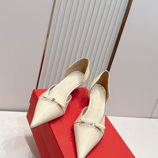 FERRAGAMO菲拉格慕🔳𝟐𝟔𝐀𝐖春夏新品蝴蝶结猫跟中空单鞋凉鞋|优雅通勤诗篇!利落尖头勾勒精致柔雅线 FERRAGAMO菲拉格慕🔳𝟐𝟔𝐀𝐖春夏新品蝴蝶结猫跟中空单鞋凉鞋|优雅通勤诗篇!利落尖头勾勒精致柔雅线