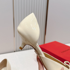 FERRAGAMO菲拉格慕🔳𝟐𝟔𝐀𝐖春夏新品蝴蝶结猫跟中空单鞋凉鞋|优雅通勤诗篇!利落尖头勾勒精致柔雅线 FERRAGAMO菲拉格慕🔳𝟐𝟔𝐀𝐖春夏新品蝴蝶结猫跟中空单鞋凉鞋|优雅通勤诗篇!利落尖头勾勒精致柔雅线