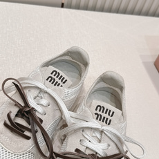MiuMiu 缪缪 26ss新款系带网面休闲鞋德训鞋经典升级 复古做旧时尚 简约高级 随意搭配 上脚 MiuMiu 缪缪 26ss新款系带网面休闲鞋德训鞋经典升级 复古做旧时尚 简约高级 随意搭配 上脚