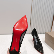 🆑 顶级版 Christian Louboutin | 2026s𝐒网纱水钻尖头红底高跟鞋💎早春新款网纱 🆑 顶级版 Christian Louboutin | 2026s𝐒网纱水钻尖头红底高跟鞋💎早春新款网纱