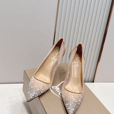 🆑 顶级版 Christian Louboutin | 2026s𝐒网纱水钻尖头红底高跟鞋💎早春新款网纱 🆑 顶级版 Christian Louboutin | 2026s𝐒网纱水钻尖头红底高跟鞋💎早春新款网纱