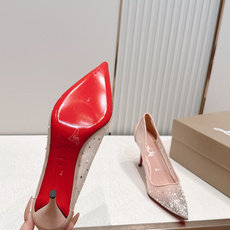 🆑 顶级版 Christian Louboutin | 2026s𝐒网纱水钻尖头红底高跟鞋💎早春新款网纱 🆑 顶级版 Christian Louboutin | 2026s𝐒网纱水钻尖头红底高跟鞋💎早春新款网纱