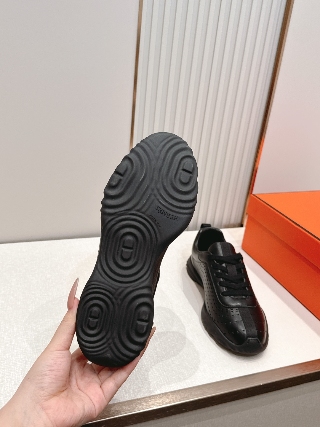 顶级版本Hermes 男士+10爱马仕 2026 新款Jet休闲运动鞋德训鞋 全色系！！！！工艺极致，同