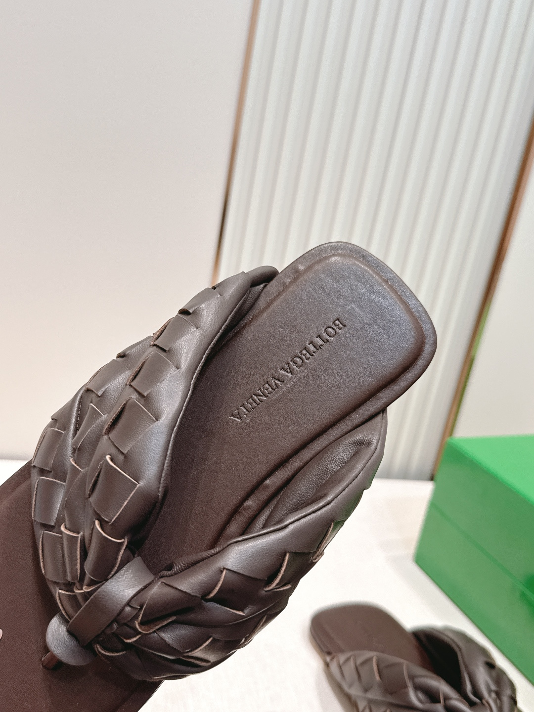 顶级版本 BV SamPieri Flat Thong 编织 夹趾拖鞋这款拖鞋经典款 简直bv最新天花板