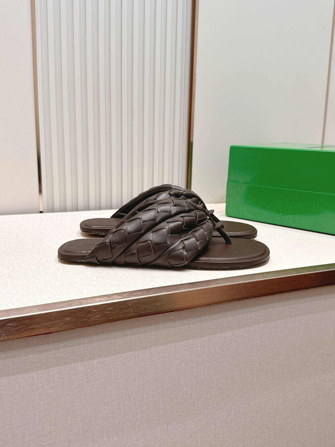 顶级版本 BV SamPieri Flat Thong 编织 夹趾拖鞋这款拖鞋经典款 简直bv最新天花板