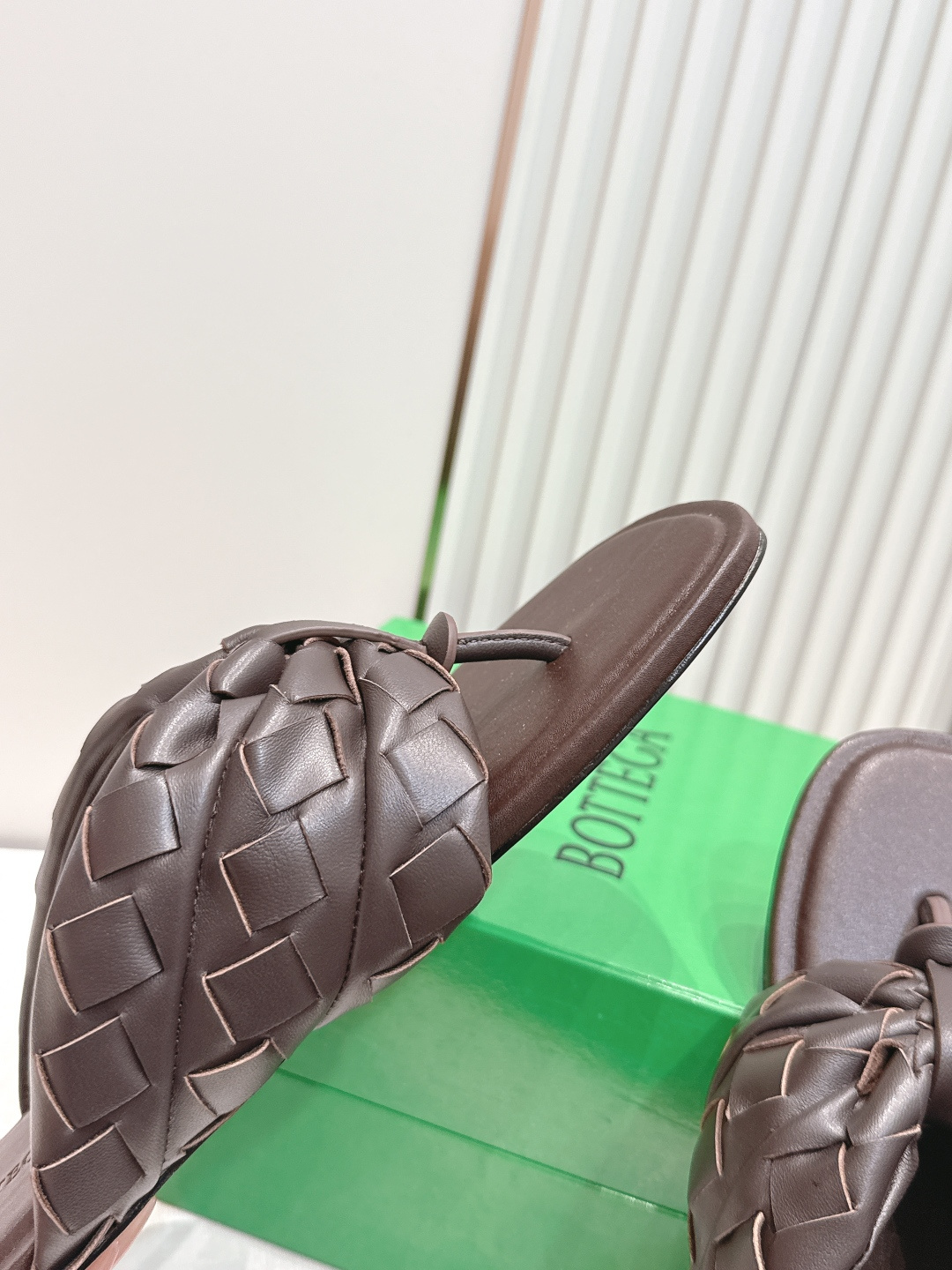 顶级版本 BV SamPieri Flat Thong 编织 夹趾拖鞋这款拖鞋经典款 简直bv最新天花板