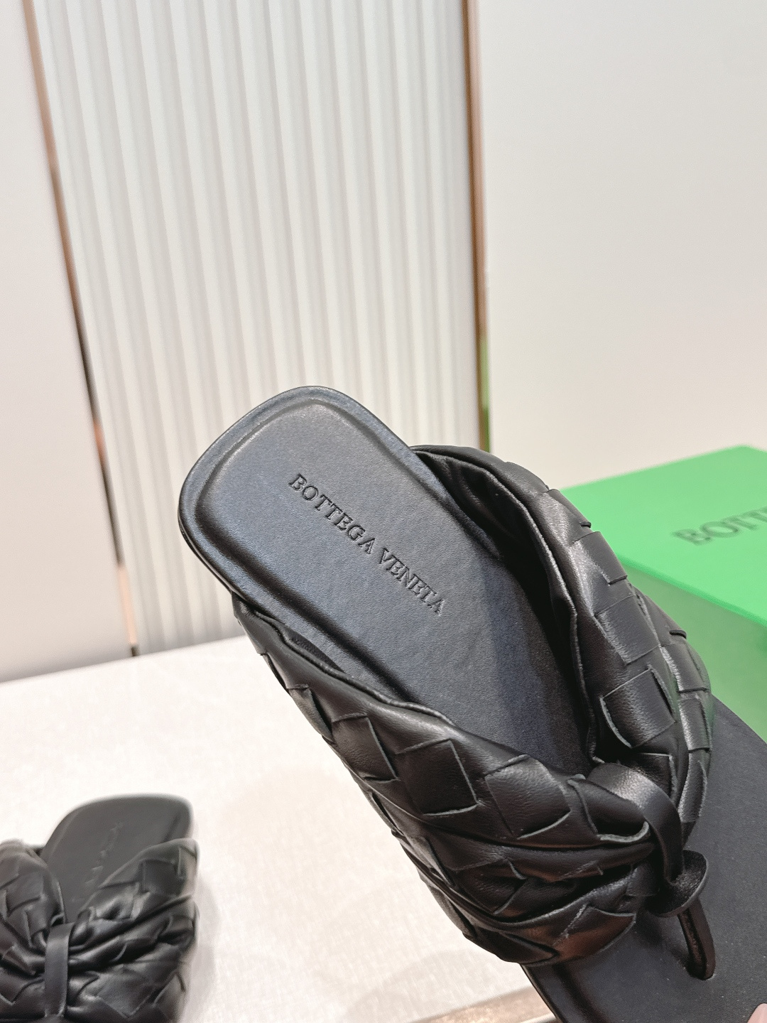 顶级版本 BV SamPieri Flat Thong 编织 夹趾拖鞋这款拖鞋经典款 简直bv最新天花板