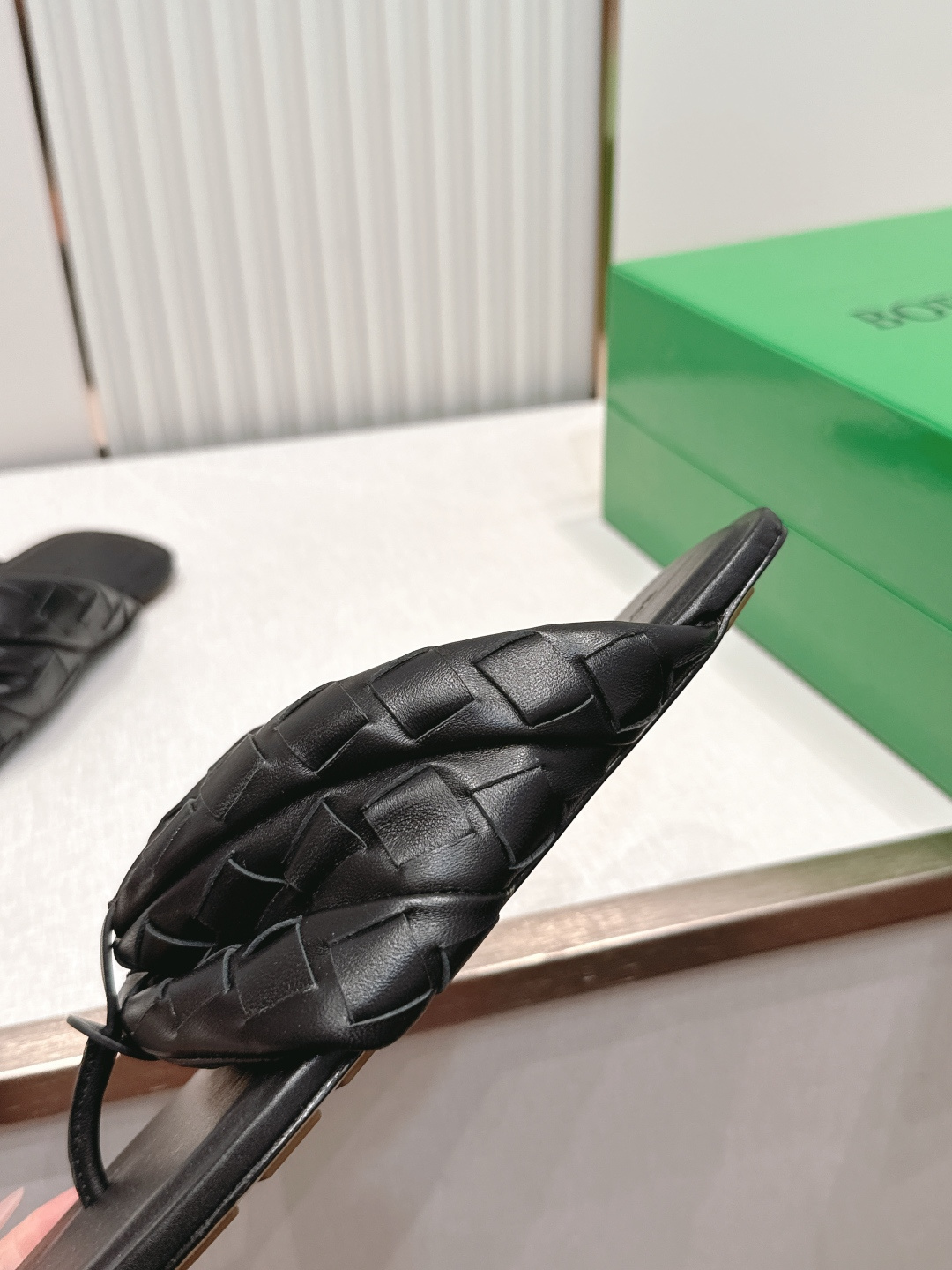 顶级版本 BV SamPieri Flat Thong 编织 夹趾拖鞋这款拖鞋经典款 简直bv最新天花板