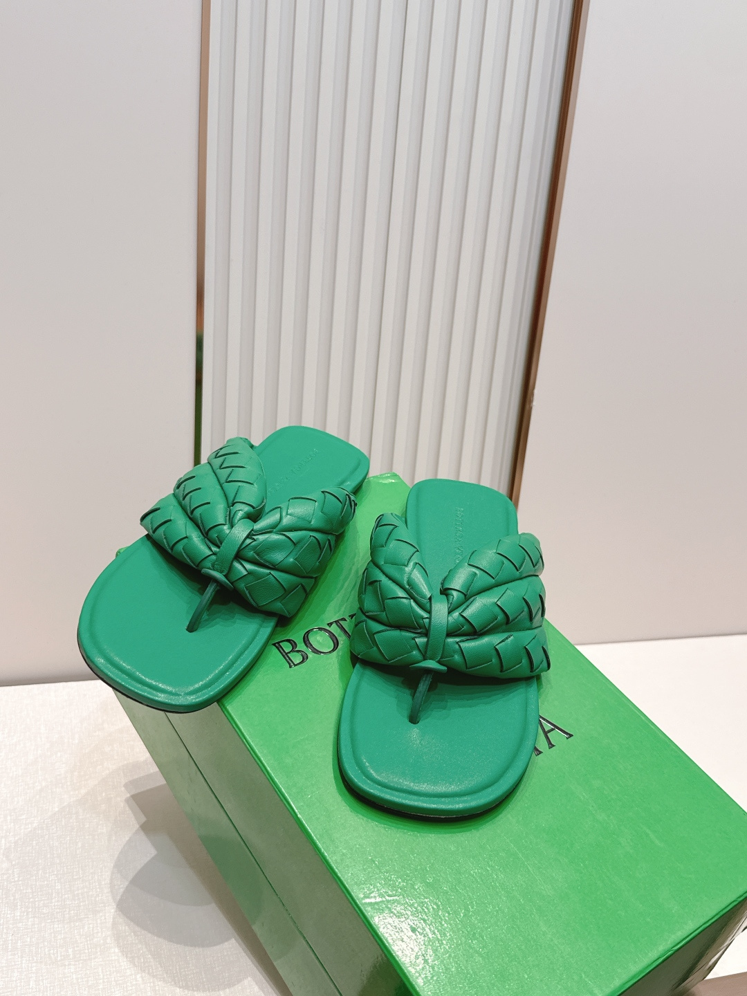 顶级版本 BV SamPieri Flat Thong 编织 夹趾拖鞋这款拖鞋经典款 简直bv最新天花板