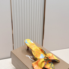 ChristinLouboutin/CL26WF新品彩色真丝蝴蝶结绑带高跟凉鞋 把夏日繁花揉进真丝里 ChristinLouboutin/CL26WF新品彩色真丝蝴蝶结绑带高跟凉鞋 把夏日繁花揉进真丝里