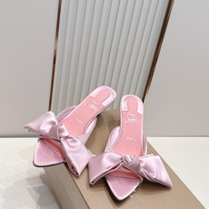 ChristinLouboutin/CL26WF新品彩色真丝蝴蝶结绑带高跟凉鞋 把夏日繁花揉进真丝里 ChristinLouboutin/CL26WF新品彩色真丝蝴蝶结绑带高跟凉鞋 把夏日繁花揉进真丝里