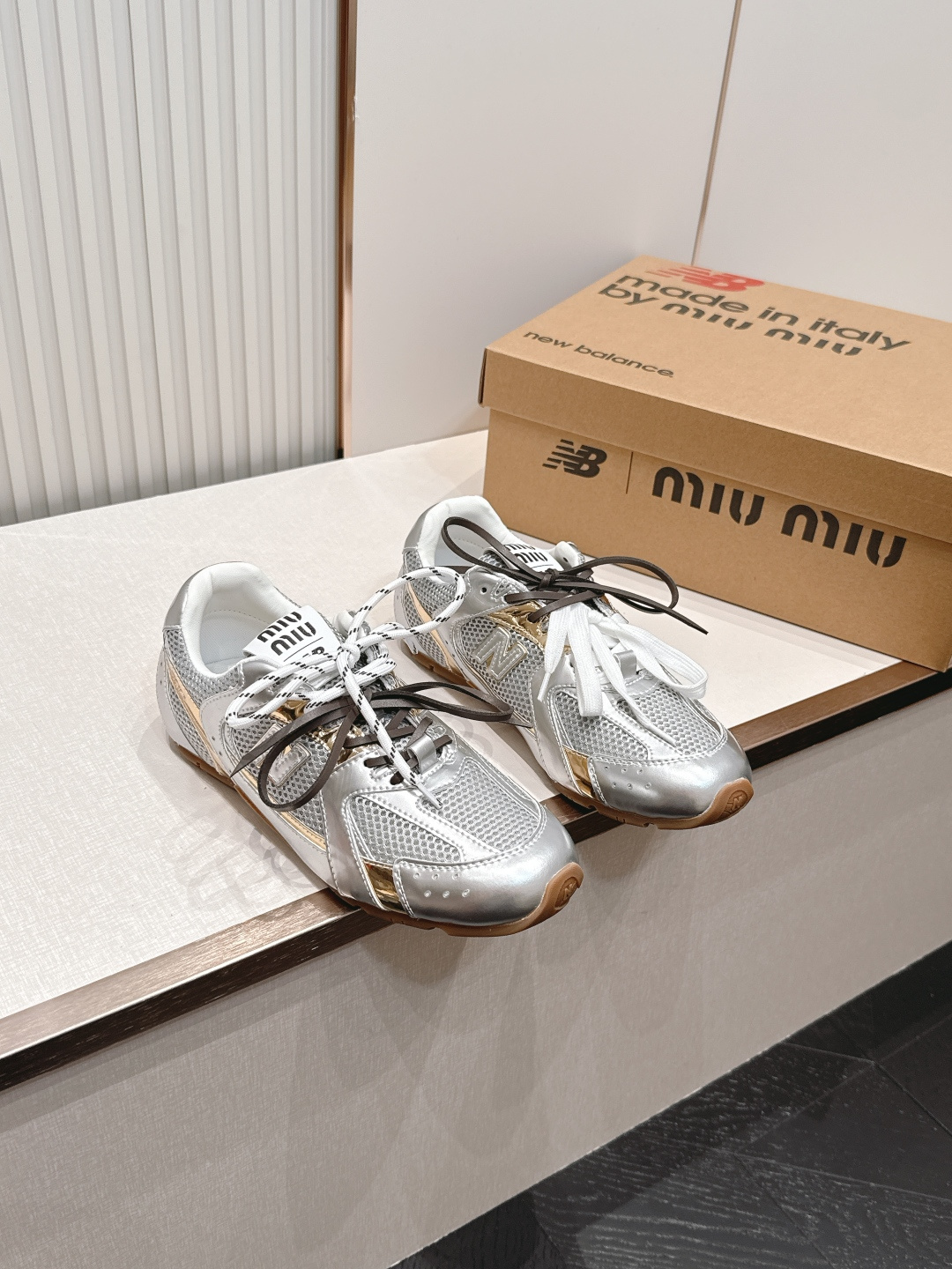2026新色系  缪缪miumiu+new balance新百伦联名款  阿甘鞋 德训鞋 复古时尚  简