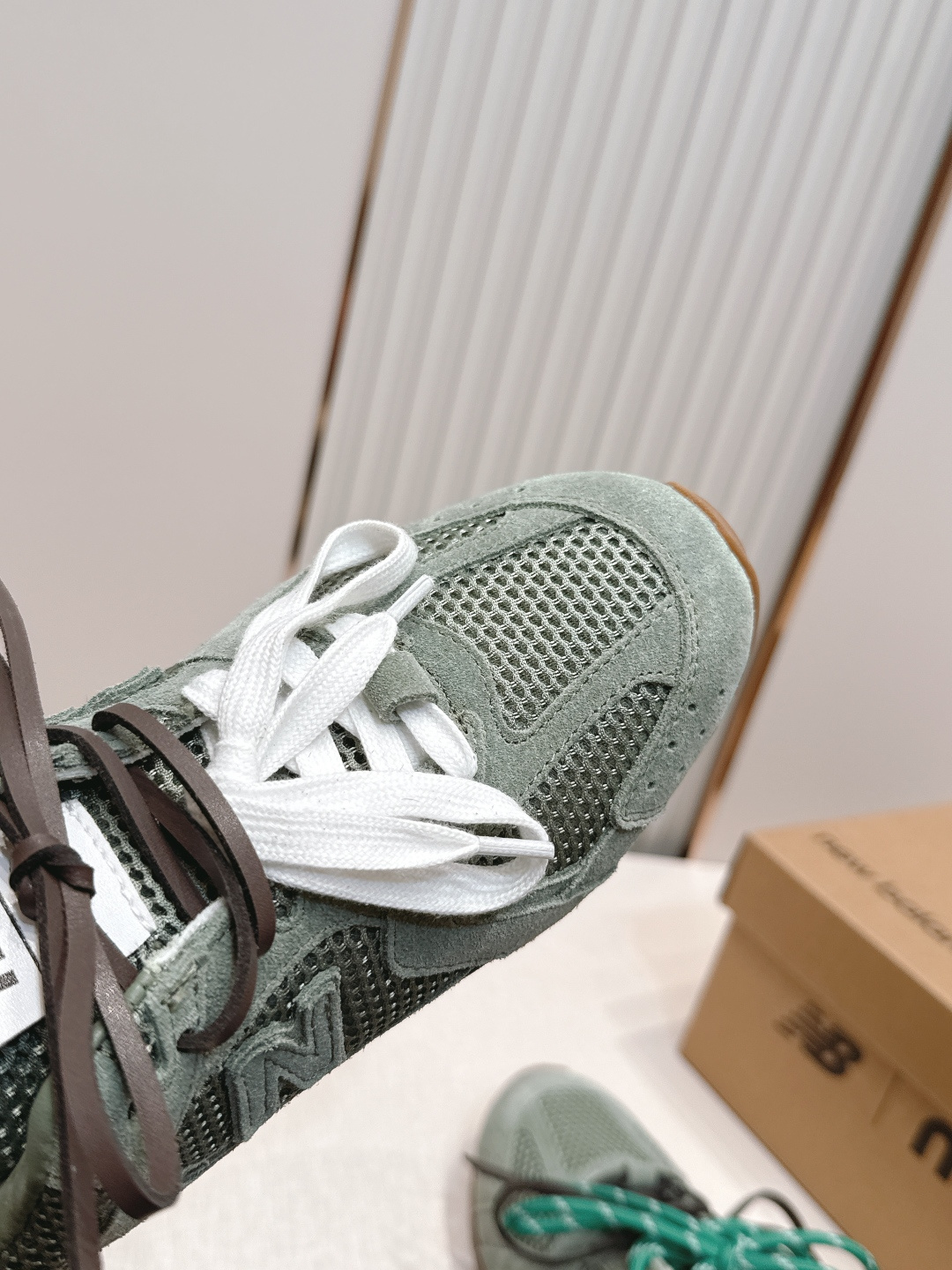 2026新色系  缪缪miumiu+new balance新百伦联名款  阿甘鞋 德训鞋 复古时尚  简