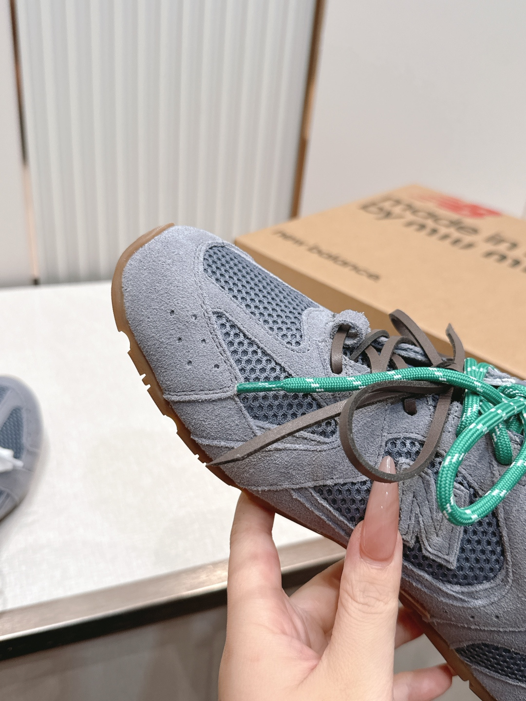 2026新色系  缪缪miumiu+new balance新百伦联名款  阿甘鞋 德训鞋 复古时尚  简