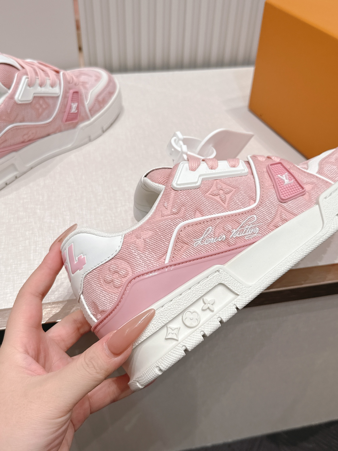 Louis Vuitton 26ss 驴家的爆款！trainer板鞋，每个人都必须入的款，绝不后悔！超级