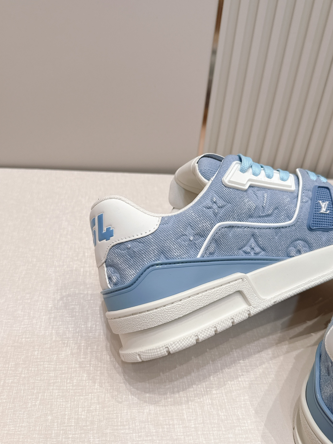Louis Vuitton 26ss 驴家的爆款！trainer板鞋，每个人都必须入的款，绝不后悔！超级