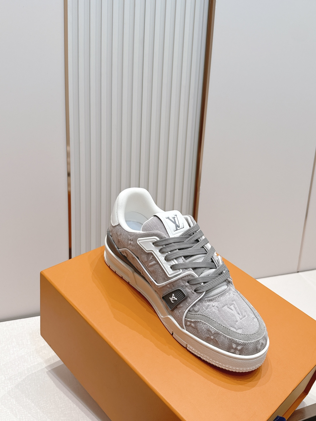 Louis Vuitton 26ss 驴家的爆款！trainer板鞋，每个人都必须入的款，绝不后悔！超级