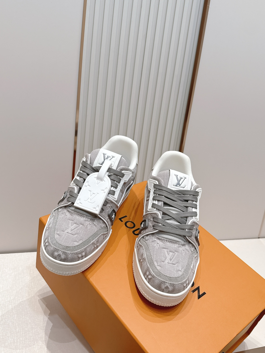 Louis Vuitton 26ss 驴家的爆款！trainer板鞋，每个人都必须入的款，绝不后悔！超级