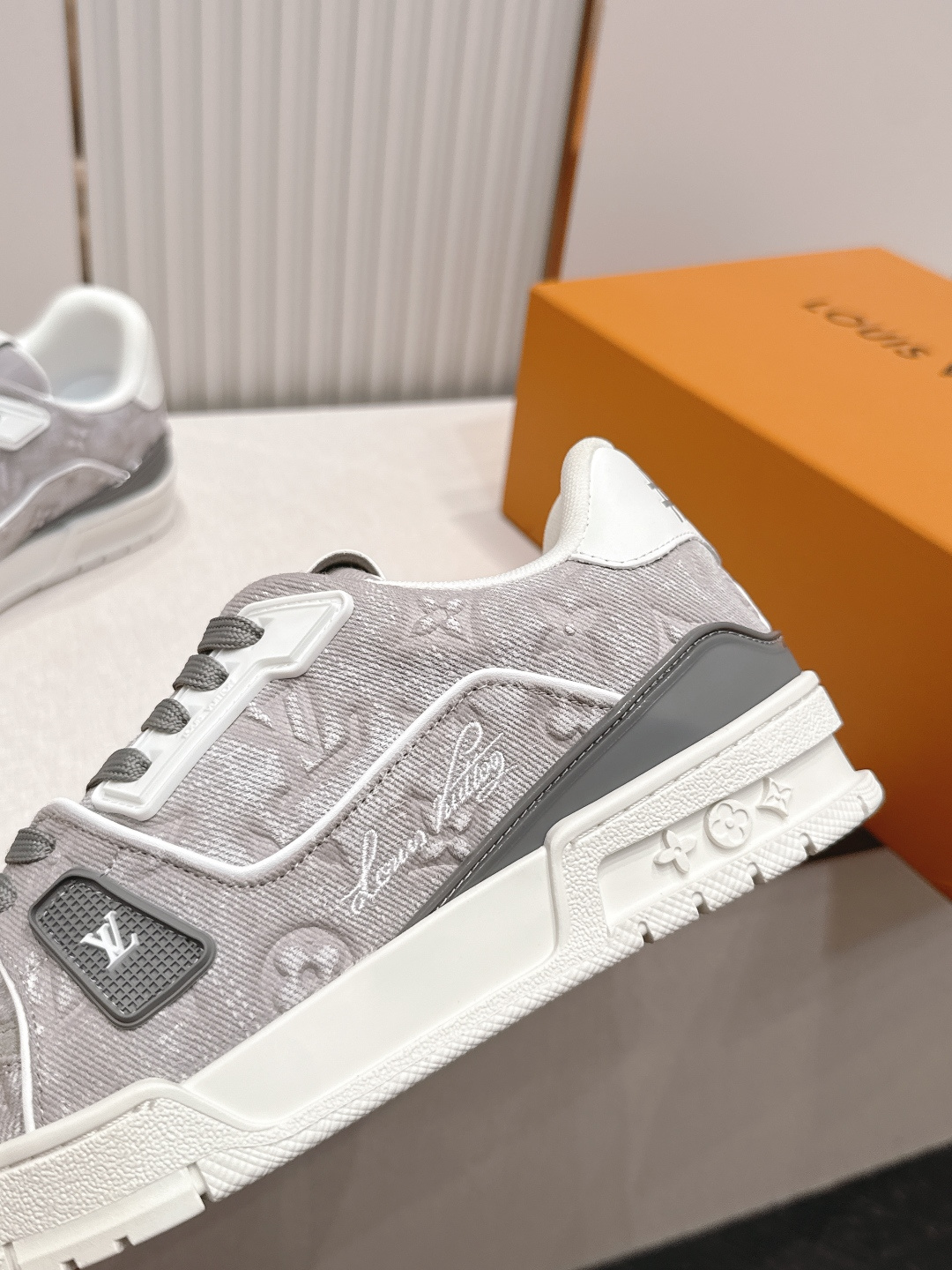 Louis Vuitton 26ss 驴家的爆款！trainer板鞋，每个人都必须入的款，绝不后悔！超级