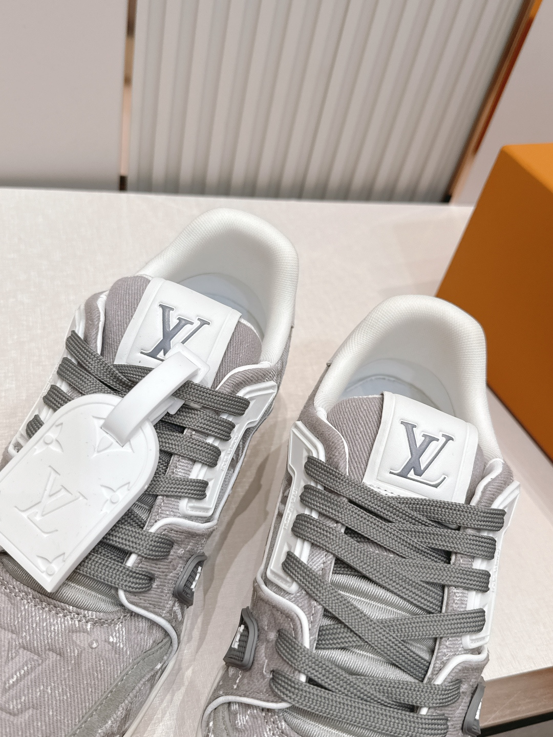 Louis Vuitton 26ss 驴家的爆款！trainer板鞋，每个人都必须入的款，绝不后悔！超级