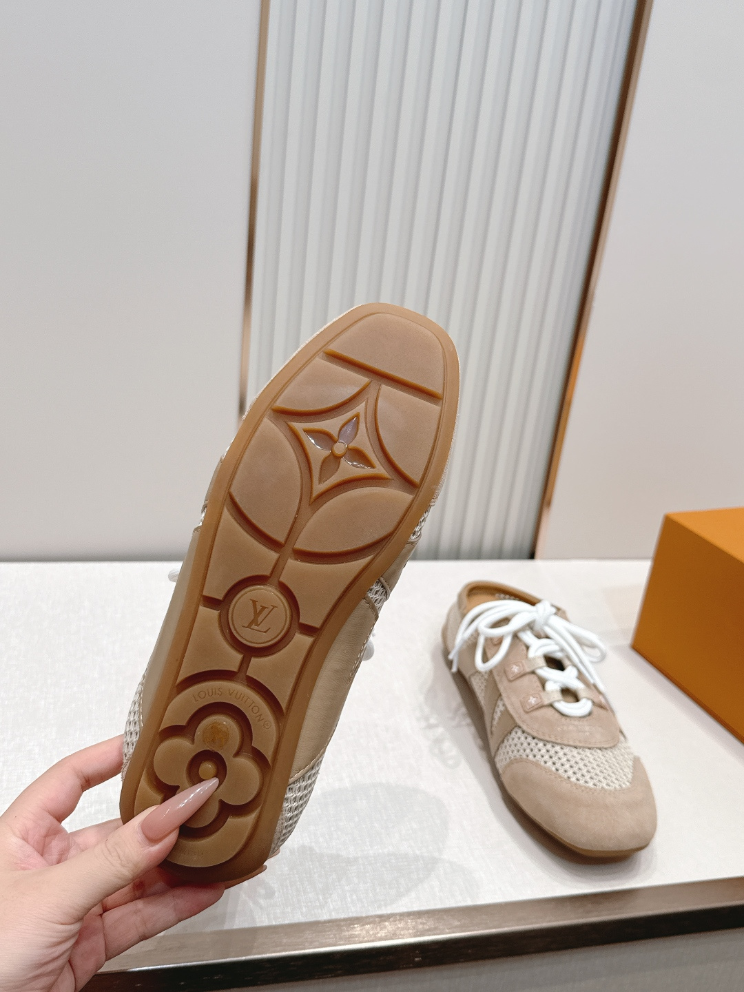 顶级版本： 半拖款Louis Vuitton路易威登驴牌春夏Sneakerina系列 芭蕾运动鞋 德训鞋