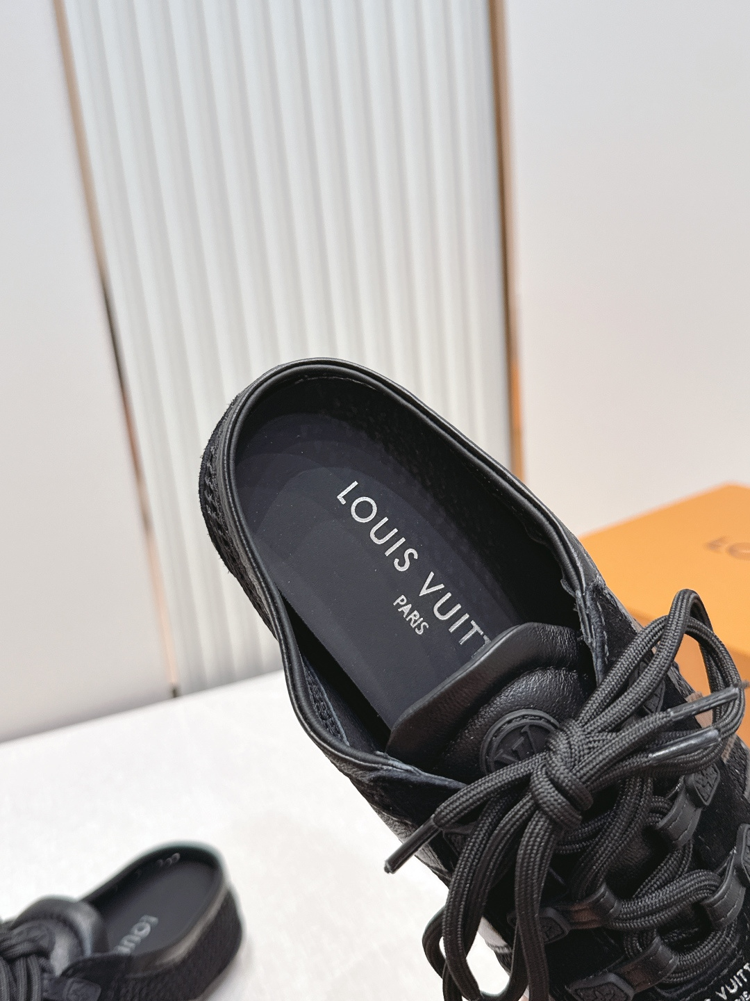 顶级版本： 半拖款Louis Vuitton路易威登驴牌春夏Sneakerina系列 芭蕾运动鞋 德训鞋