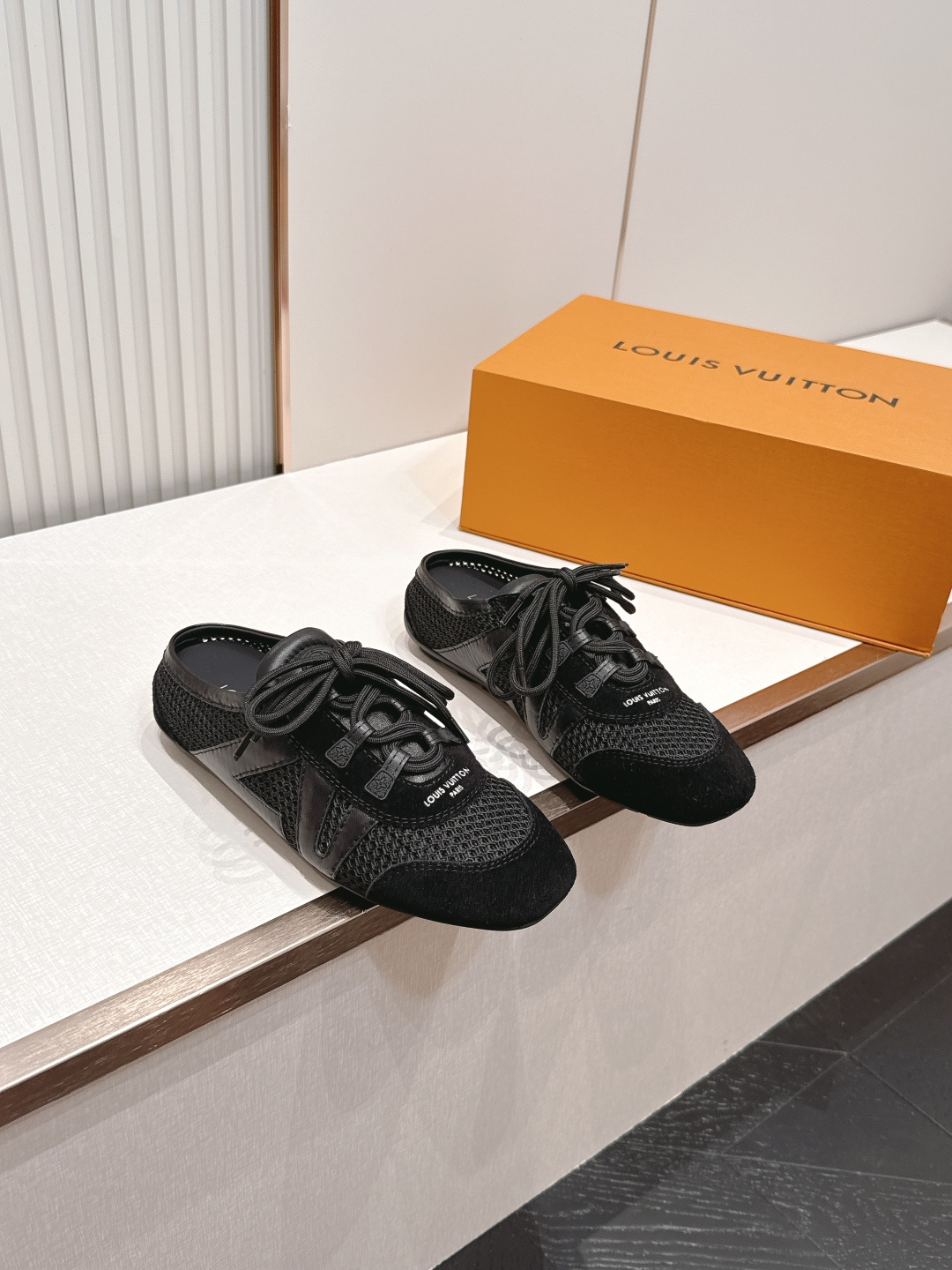 顶级版本： 半拖款Louis Vuitton路易威登驴牌春夏Sneakerina系列 芭蕾运动鞋 德训鞋