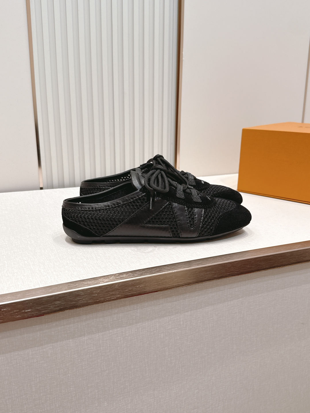 顶级版本： 半拖款Louis Vuitton路易威登驴牌春夏Sneakerina系列 芭蕾运动鞋 德训鞋