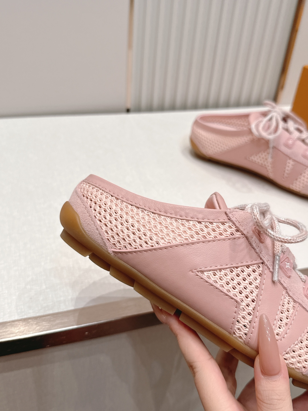顶级版本： 半拖款Louis Vuitton路易威登驴牌春夏Sneakerina系列 芭蕾运动鞋 德训鞋