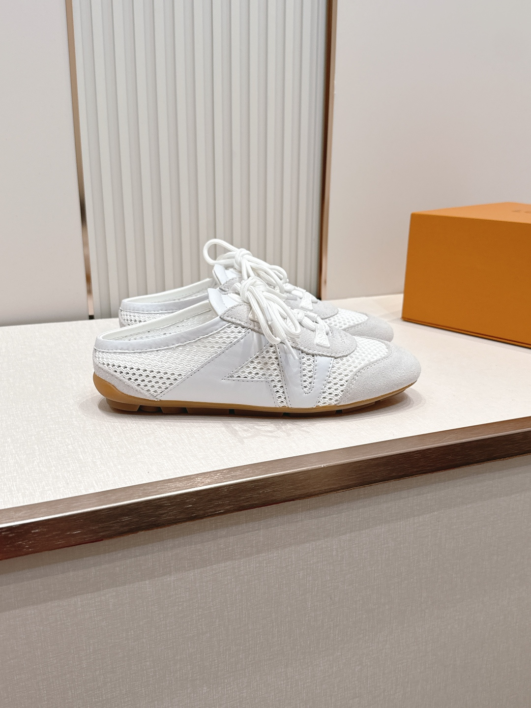 顶级版本： 半拖款Louis Vuitton路易威登驴牌春夏Sneakerina系列 芭蕾运动鞋 德训鞋