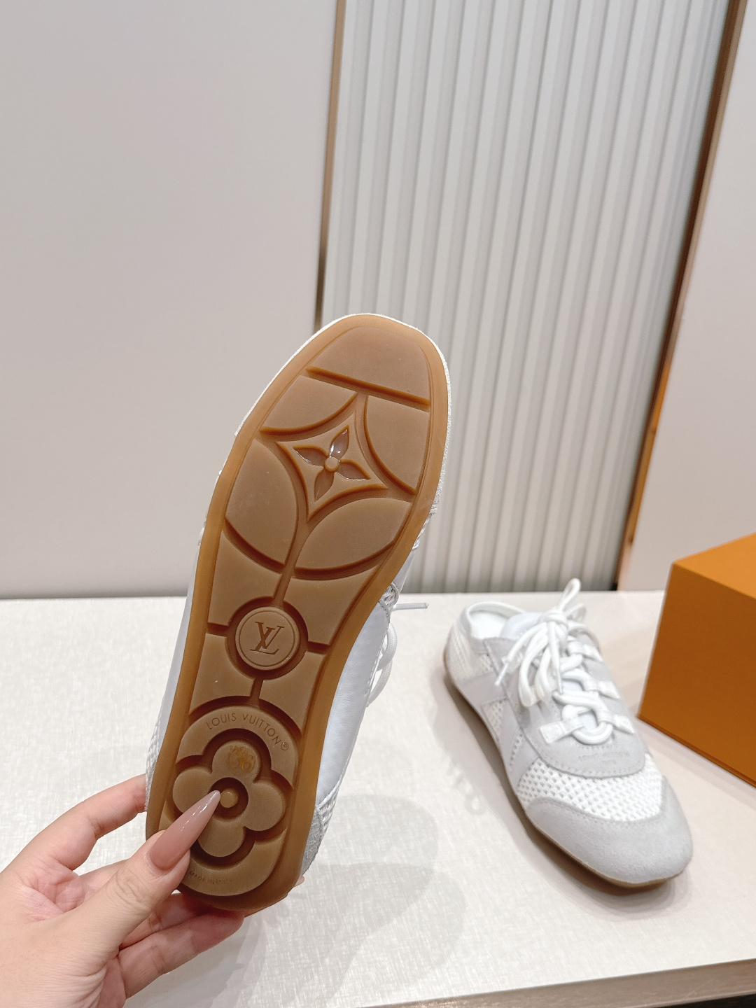 顶级版本： 半拖款Louis Vuitton路易威登驴牌春夏Sneakerina系列 芭蕾运动鞋 德训鞋