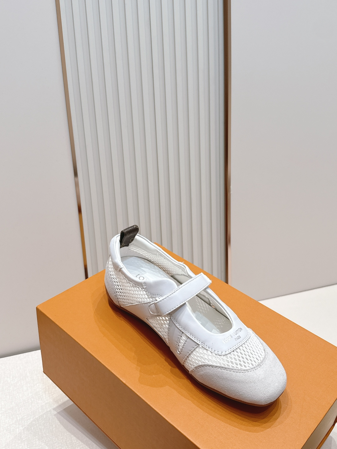 顶级版本： Louis Vuitton路易威登驴牌春夏Sneakerina系列 芭蕾运动鞋 德训鞋 平底