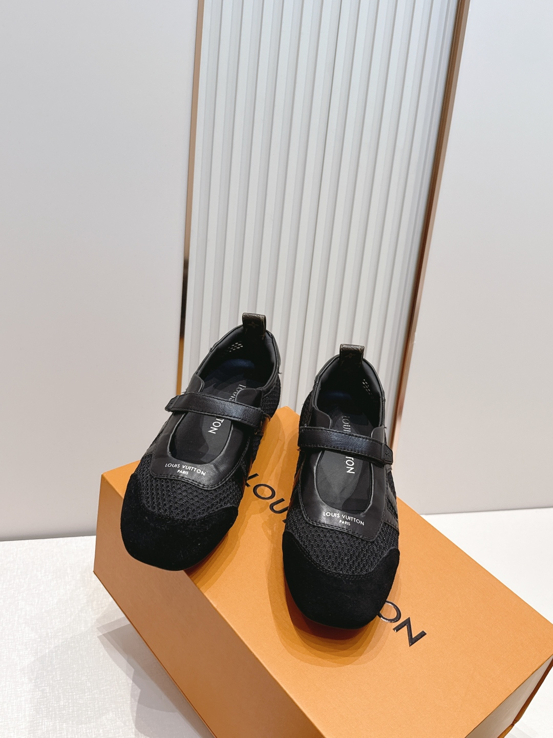 顶级版本： 半拖款Louis Vuitton路易威登驴牌春夏Sneakerina系列 芭蕾运动鞋 德训鞋
