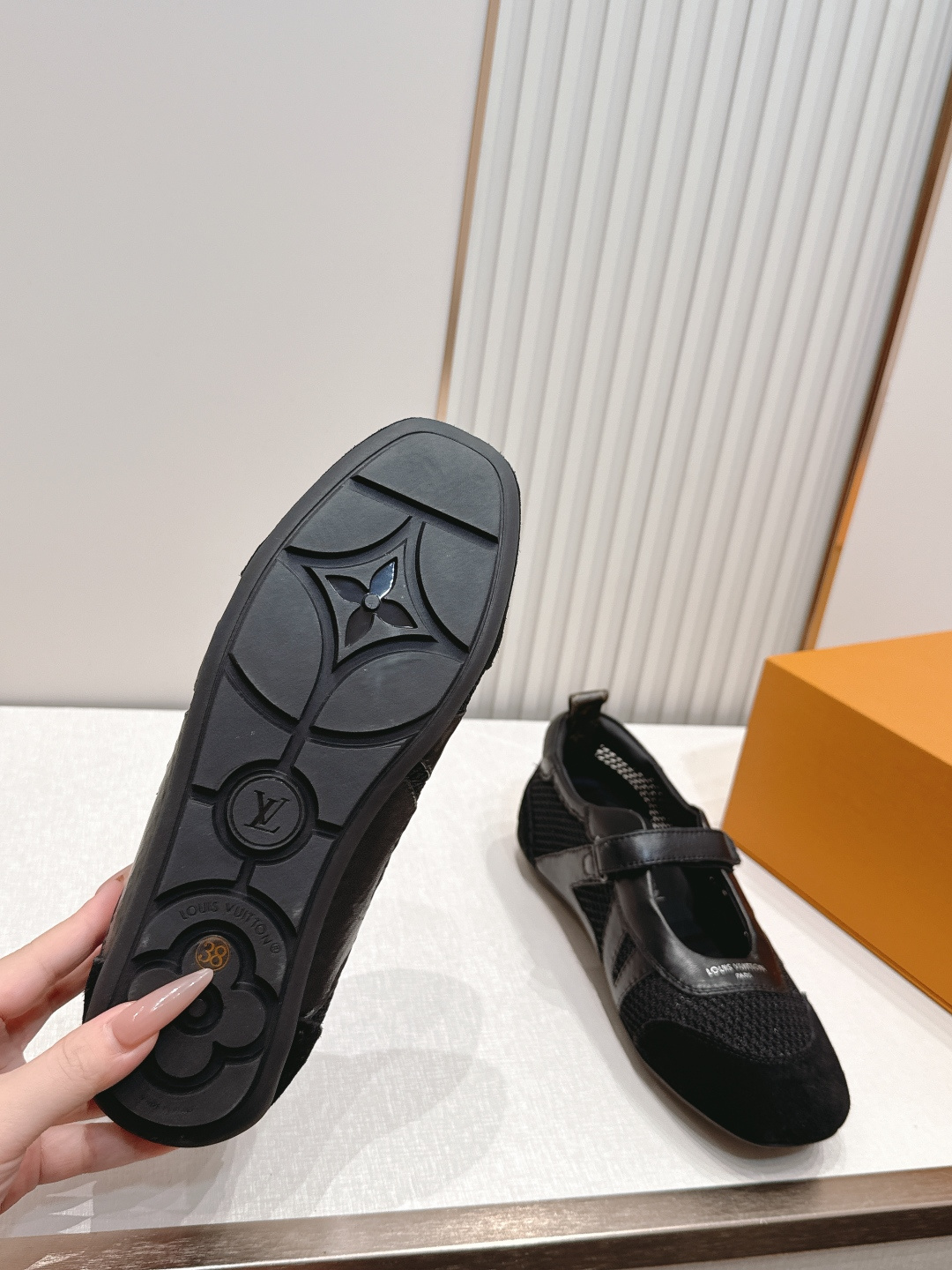 顶级版本： 半拖款Louis Vuitton路易威登驴牌春夏Sneakerina系列 芭蕾运动鞋 德训鞋