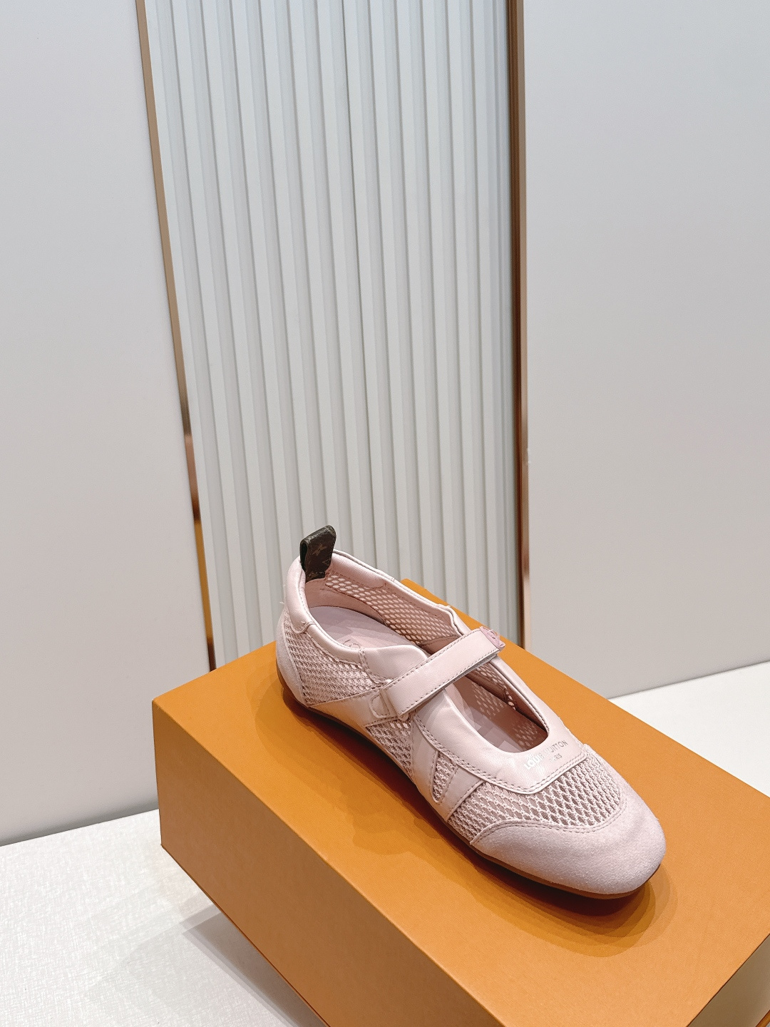 顶级版本： 半拖款Louis Vuitton路易威登驴牌春夏Sneakerina系列 芭蕾运动鞋 德训鞋