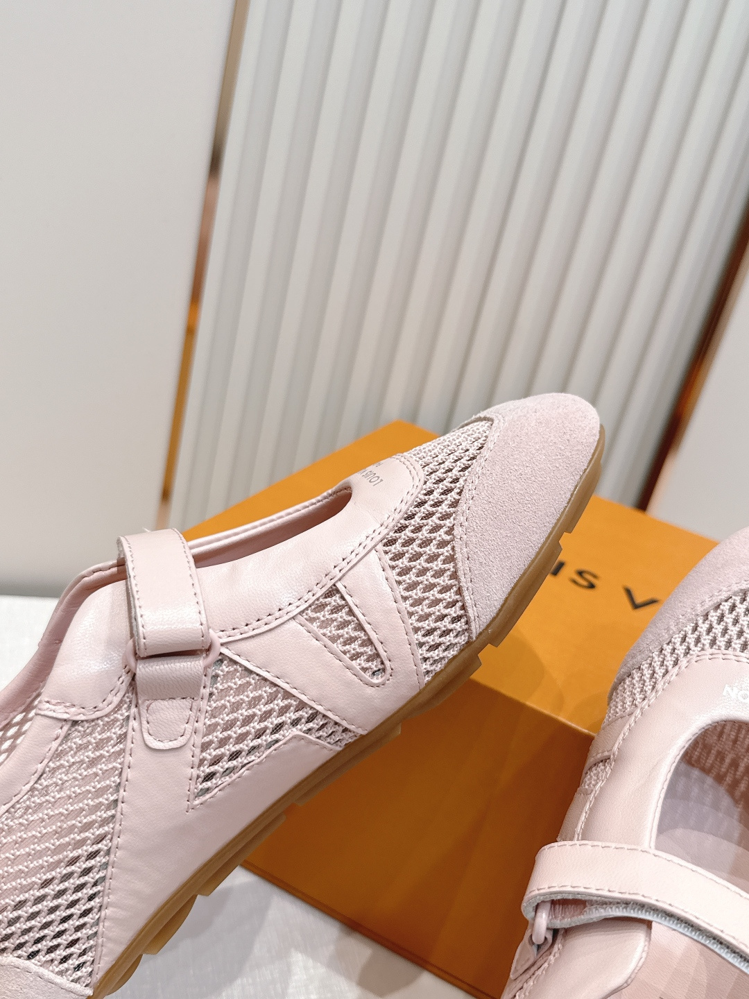 顶级版本： 半拖款Louis Vuitton路易威登驴牌春夏Sneakerina系列 芭蕾运动鞋 德训鞋