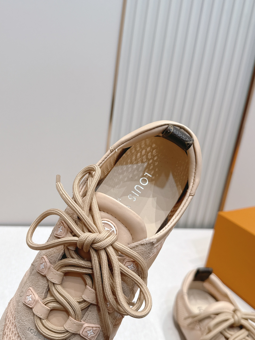 顶级版本： 半拖款Louis Vuitton路易威登驴牌春夏Sneakerina系列 芭蕾运动鞋 德训鞋